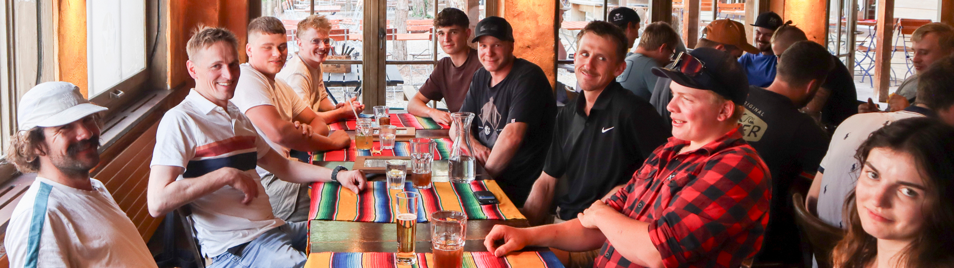 Lehrabschluss erfolgreich gefeiert - Holzbau Burn AG