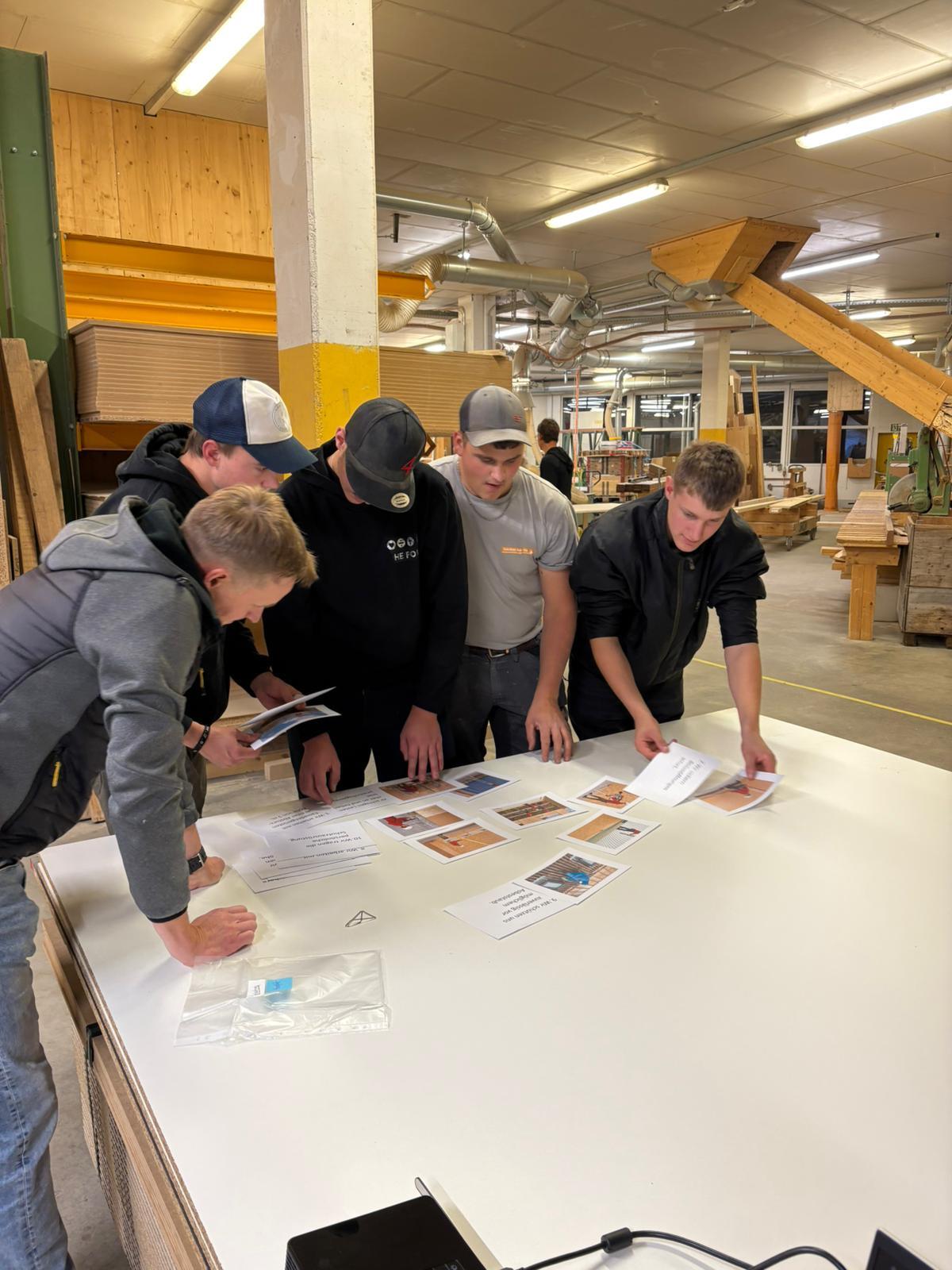 Lehrlingsabend - Holzbau Burn AG